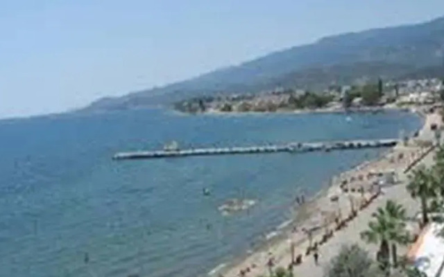 Baris Hotel Akcay
