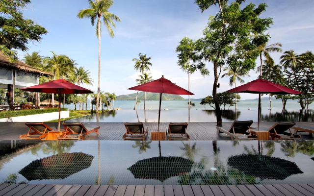 Курортный отель The Vijitt Resort Phuket