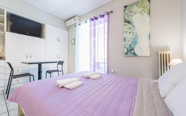 Zenios Kisamos-Pretty comfy studio