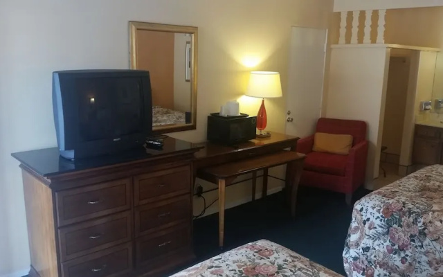 Shasta Lodge