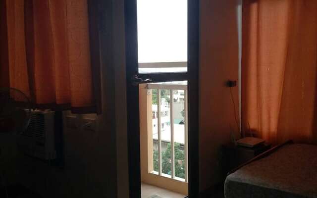 Studio Flat in Mabolo 2