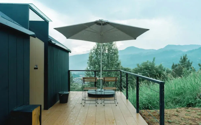 Bobocabin Gunung Mas, Puncak
