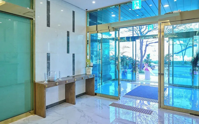 mir hotel