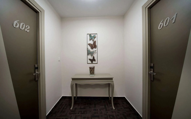 The Clock Suites