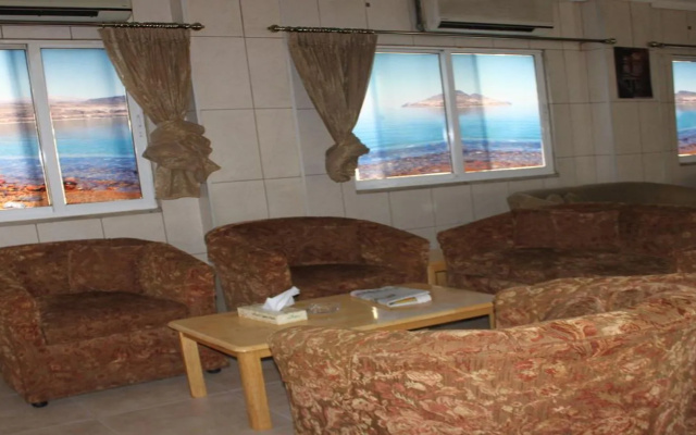 Al Saleh Hotel