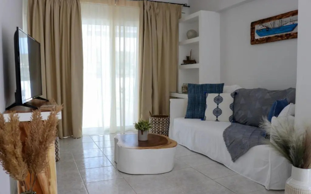 Grand Bleu Apartments & Villas