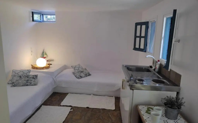 Chez Semiramis Sunrise Serifos 11 persons