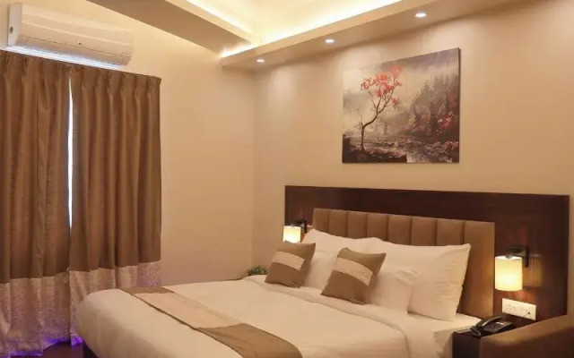 Xcelsior Hotel And Spa