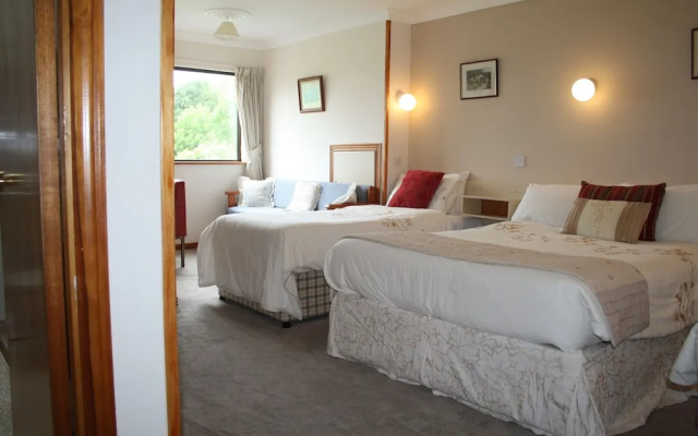 Corrib Wave Guesthouse