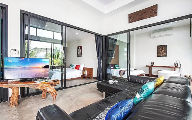 Paritta Sky Villa A 2 villas with 3 beds each