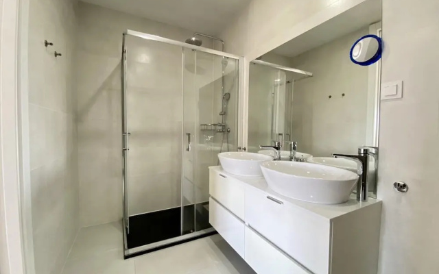 Tavira Grand Balcony With Pool by Homing