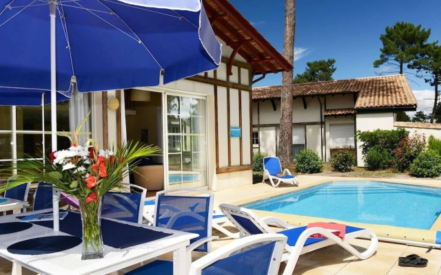 Villa in France by Golf Course With Pool