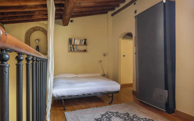 Charming Apartment in Oltrarno