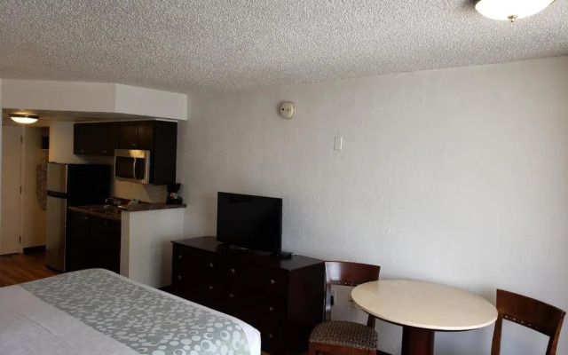 Flamingo Inn Beachfront