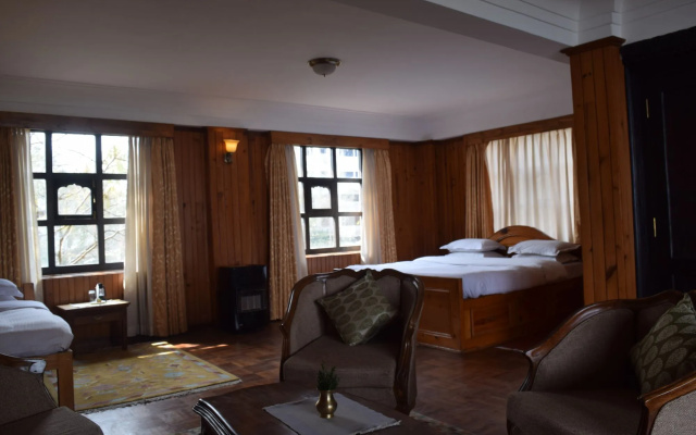 The Fort Resort