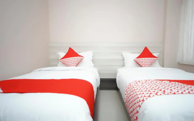 Super OYO 270 Madinah Residence Syariah