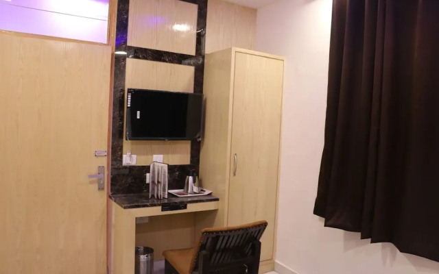 Hotel Karlo Kastle - Paharganj