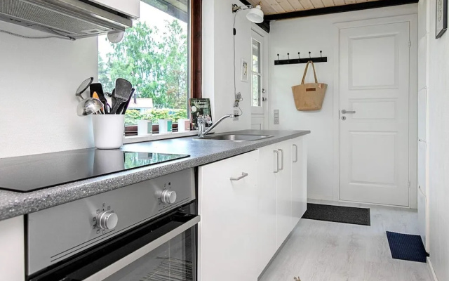 6 Person Holiday Home in Vaeggerlose