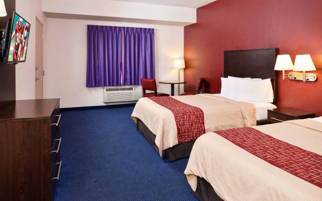 Red Roof Inn Sandusky - Milan