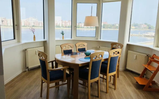 Apartment 113