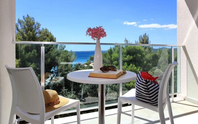 Crvena Luka Resort