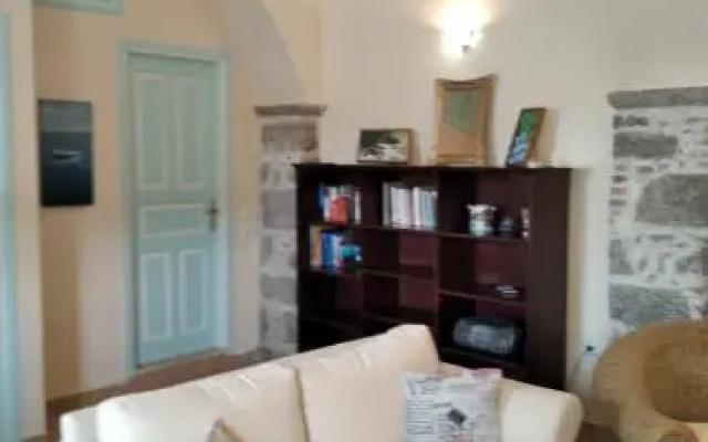 Apartment Gialos