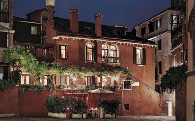 Отель Locanda Fiorita Италия, Венеция - отзывы, цены и фото номеров - забронировать отель Locanda Fiorita онлайн вид на фасад