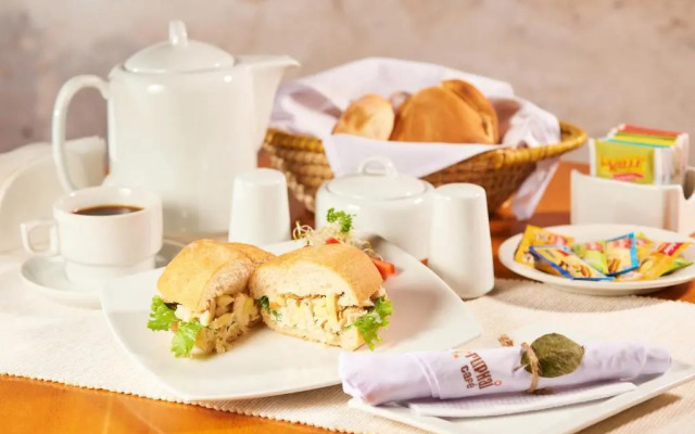 Los Tambos - Colonial
