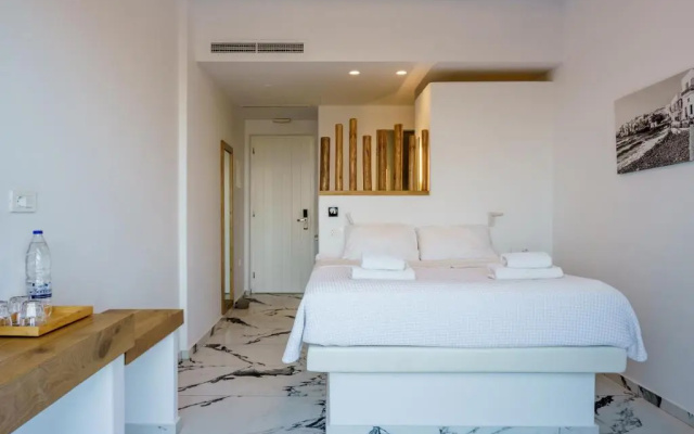 Bianco a Nero Mykonos