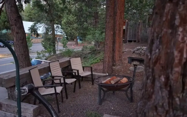 Fox Den Suite in Shaver Lake
