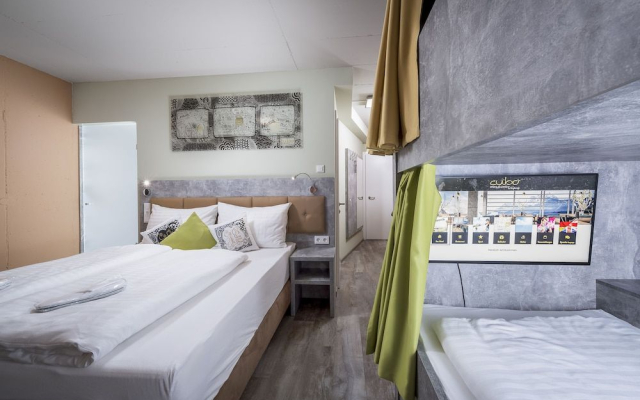 Cubo Sport & Art Hotel
