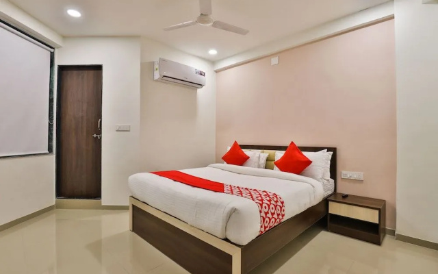OYO 26578 Hotel Aashray