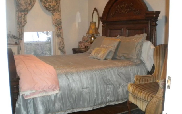 Fleetwood House Bed & Breakfast