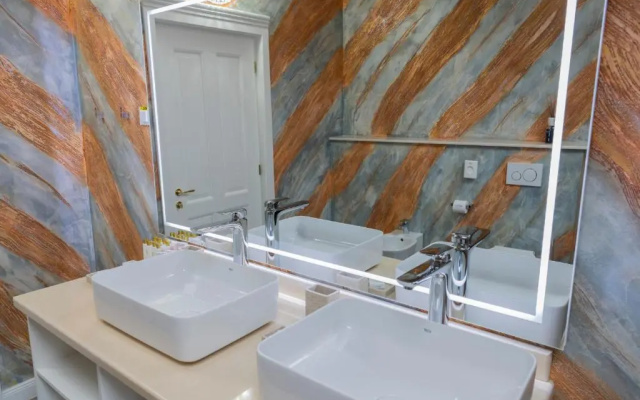Sir Luxury Boutique Hotel