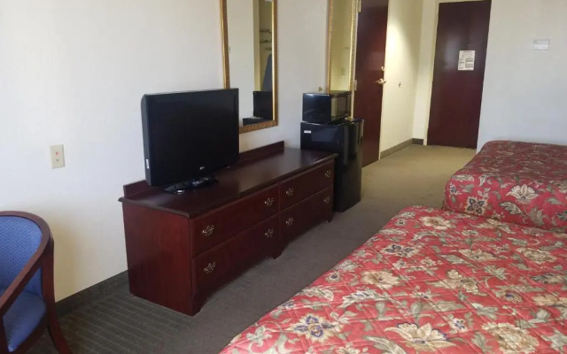 HomeTown Hotel Bryant