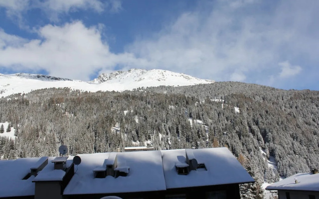Chalet Alaska