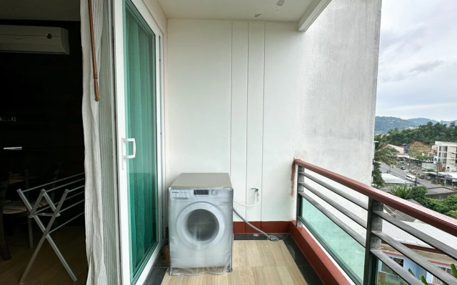Sea and Sky condo Karon 306