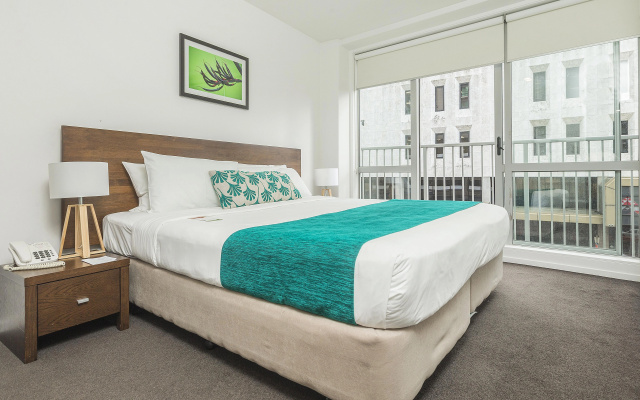 Barclay Suites