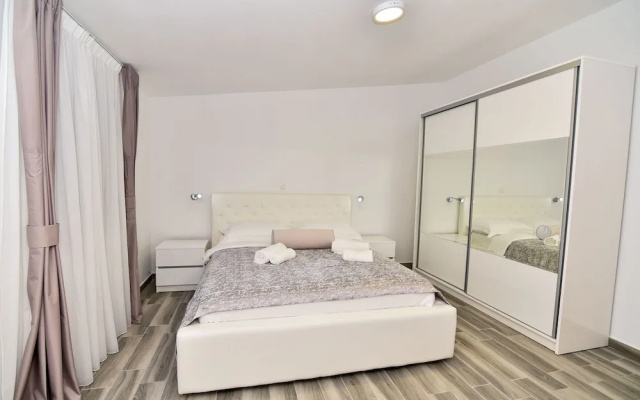 Apartments Sana