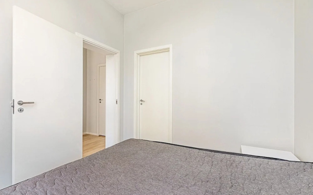 Central 1 Bedroom Apartment