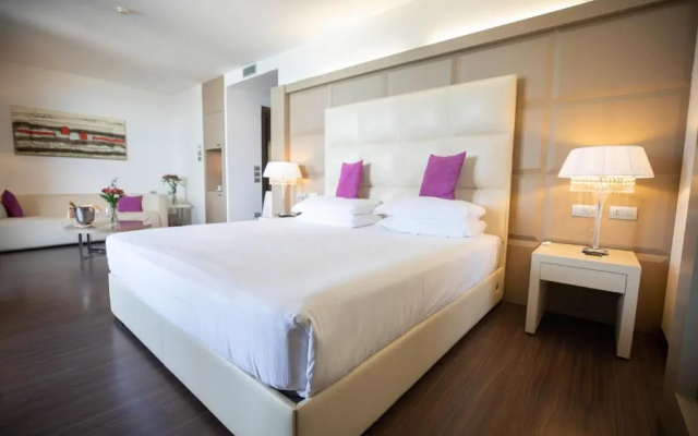 Laguna Palace Hotel