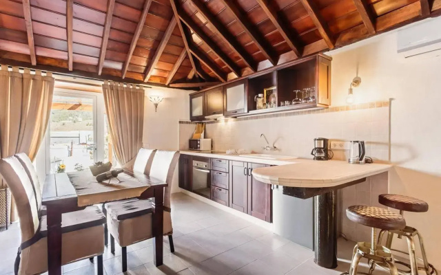 Bungalow Los Laureles