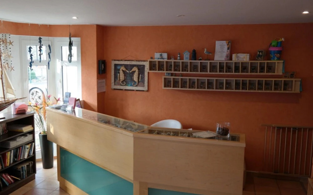 Cozy Apartment near Sea in Nienhagen