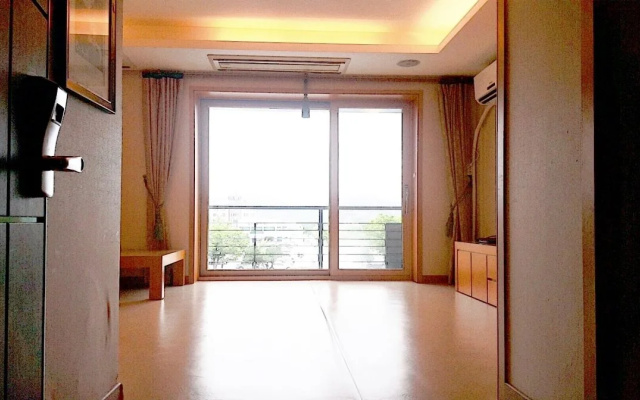 Hantan River Spa Hotel