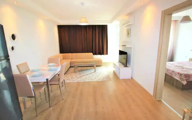 Kestel River Beach Apartment 205