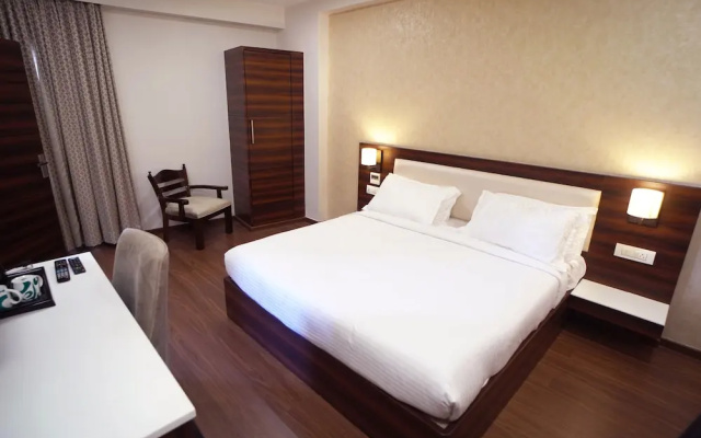 Sai Maa Hotel & Residency