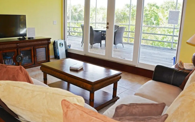 The Little Oasis Beach House