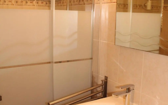 Appartement Balaruc-les-Bains, 1 pièce, 4 personnes - FR-1-503-51