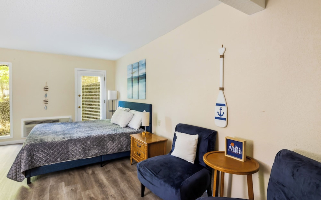 Private Pool, Patio: Dog-friendly Ozarks Retreat