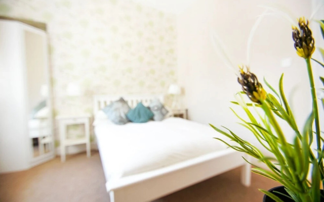 Sillwood Balcony Apartment